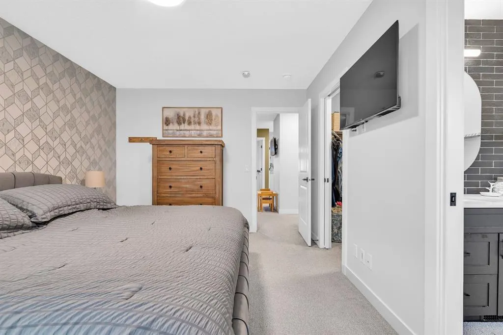 32 Legacy Reach Crescent SE