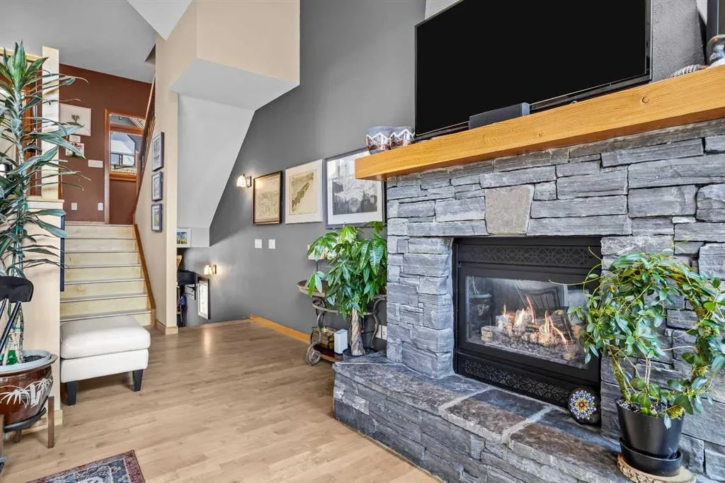 137 Wapiti Close, #27