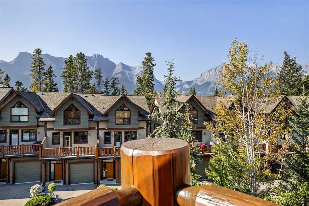137 Wapiti Close, #27