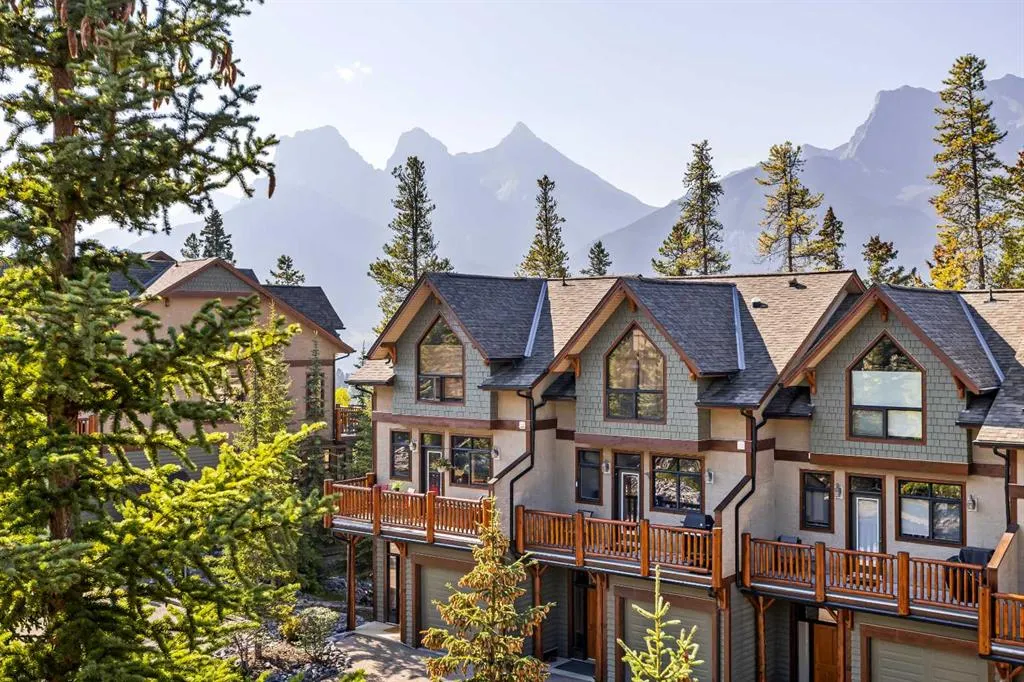 137 Wapiti Close, #27