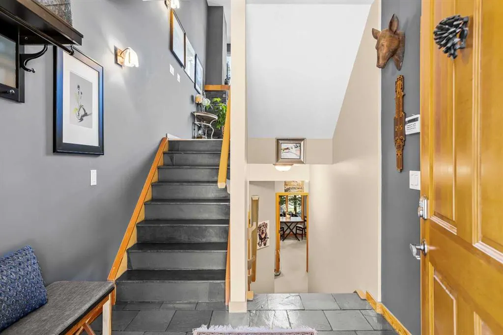 137 Wapiti Close, #27