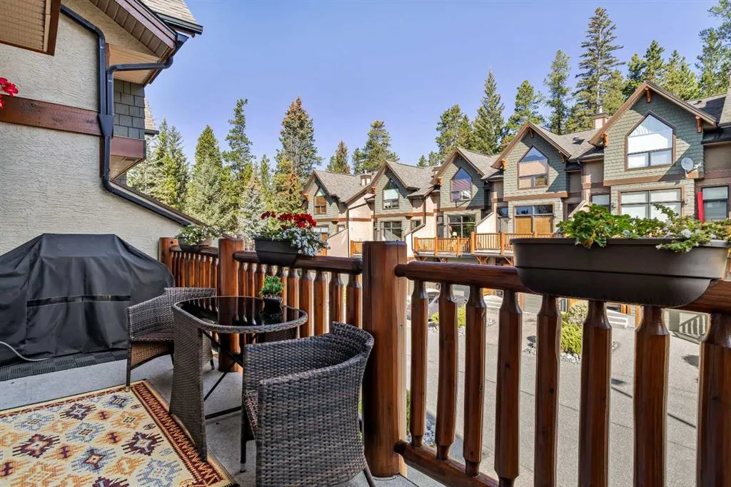 137 Wapiti Close, #27