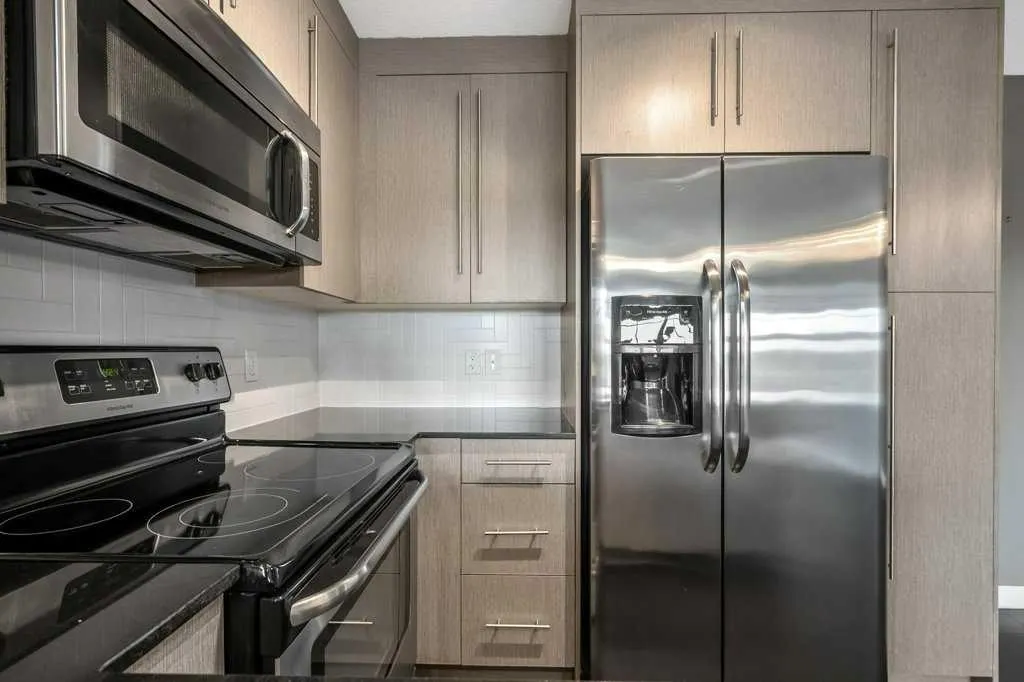 11 Mahogany Row SE, #1402