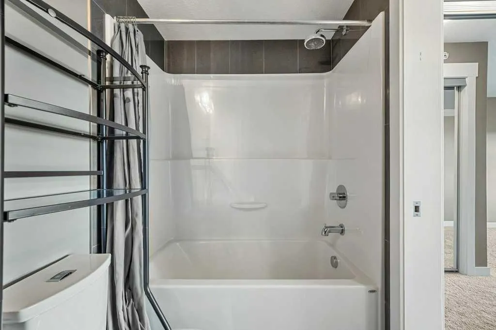 11 Mahogany Row SE, #1402
