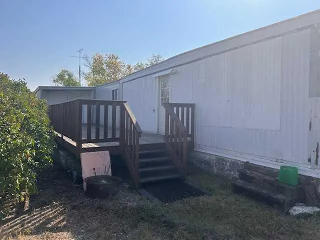 117 Elevator Lane