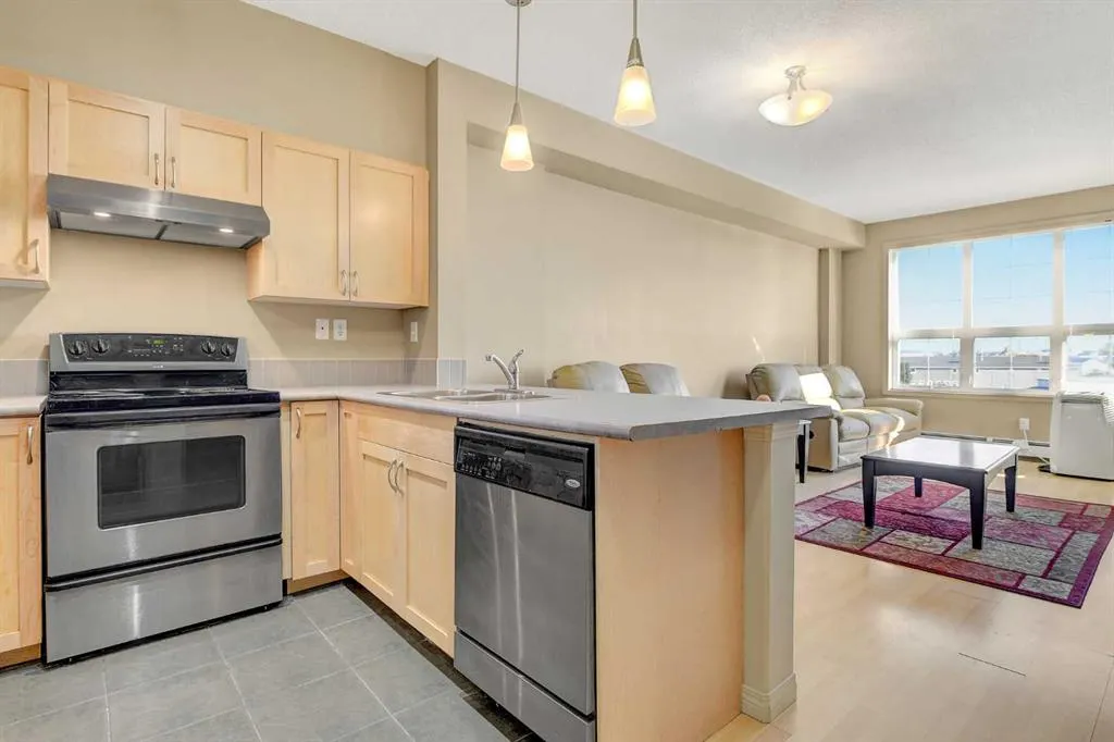 12330 102 Street, #415