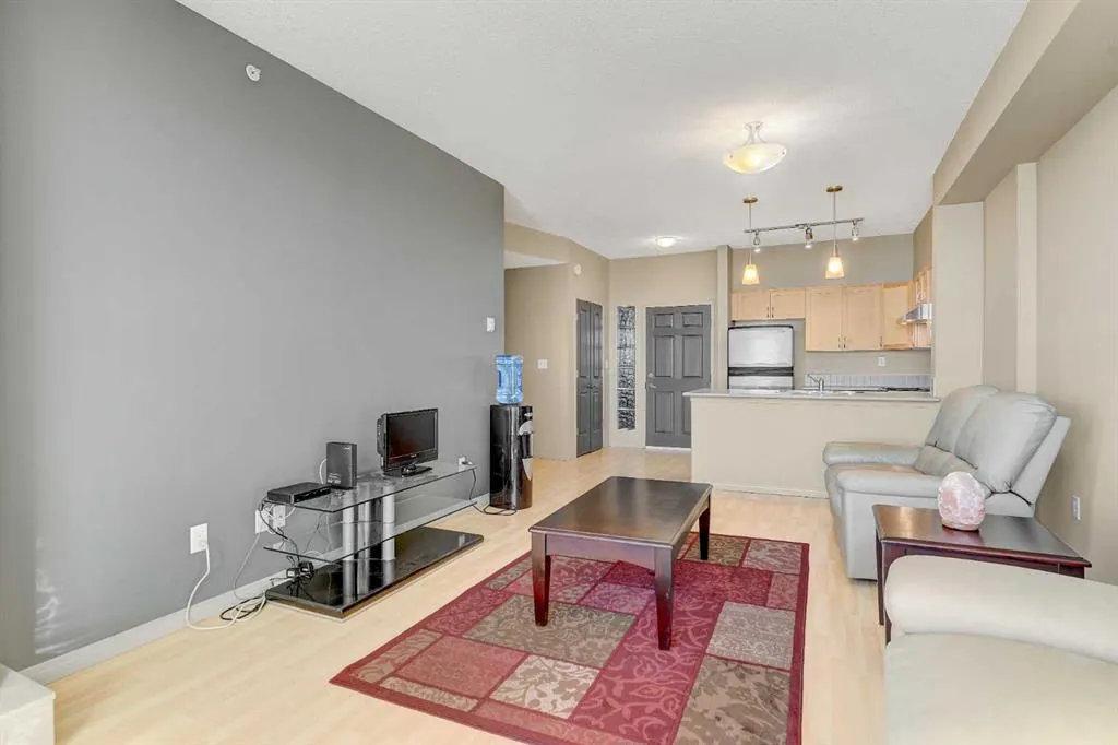 12330 102 Street, #415