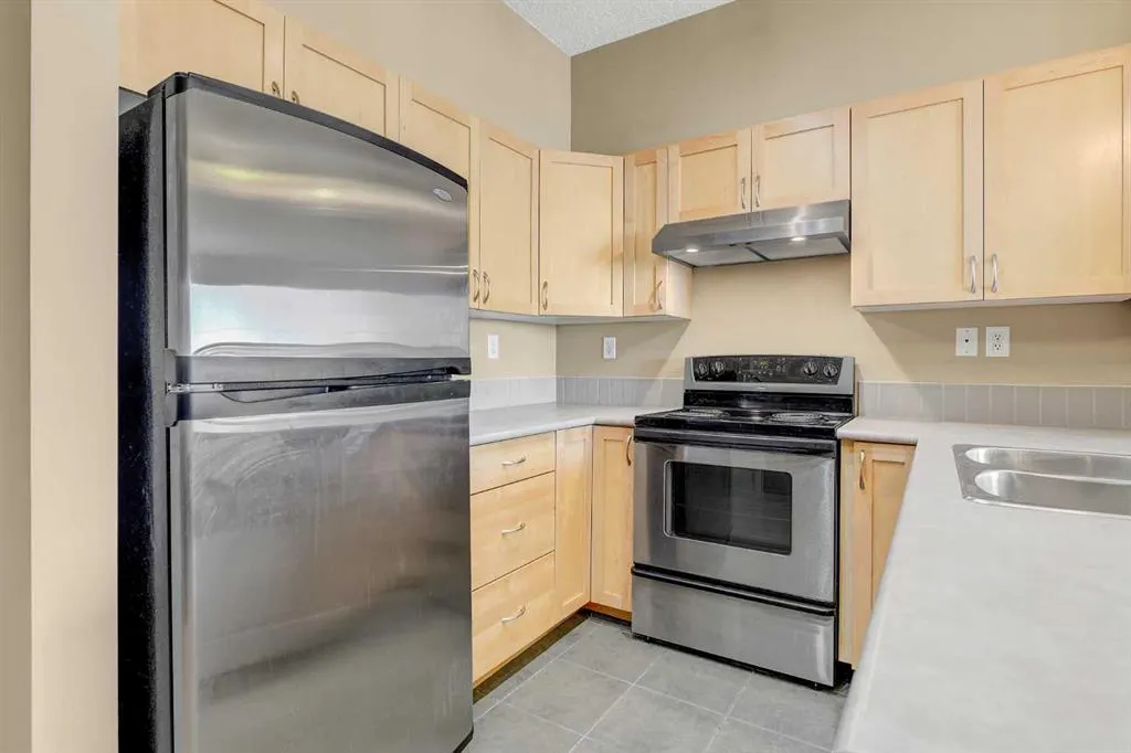 12330 102 Street, #415