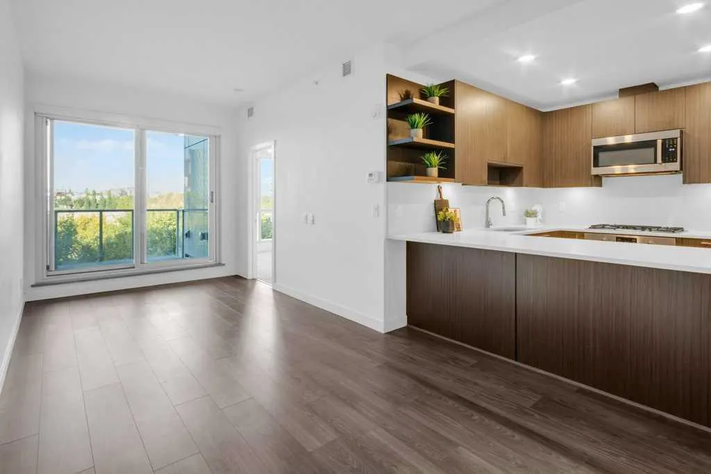 88 9 Street NE, #308