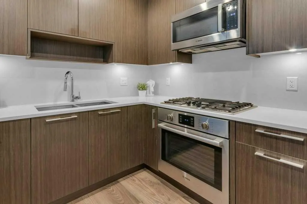 88 9 Street NE, #308