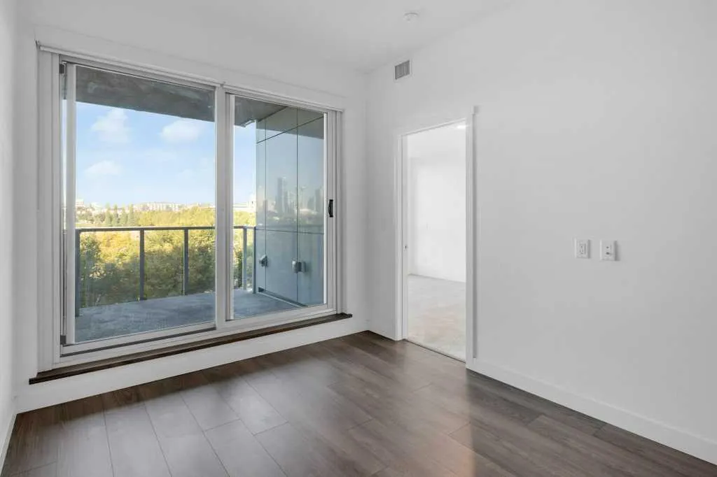 88 9 Street NE, #308