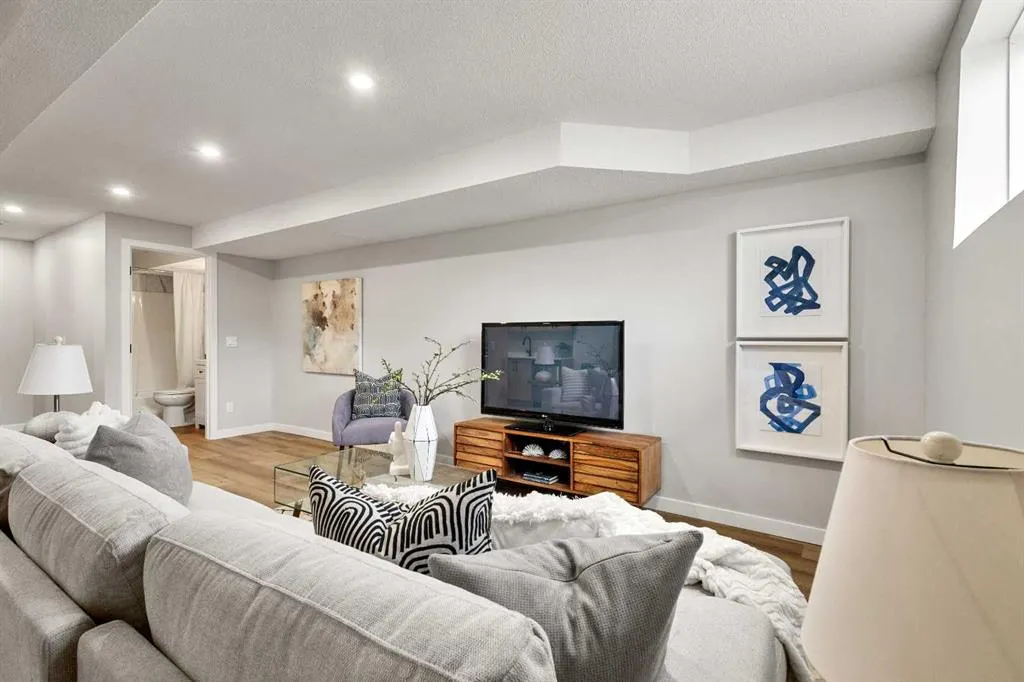 13 Appleside Close SE