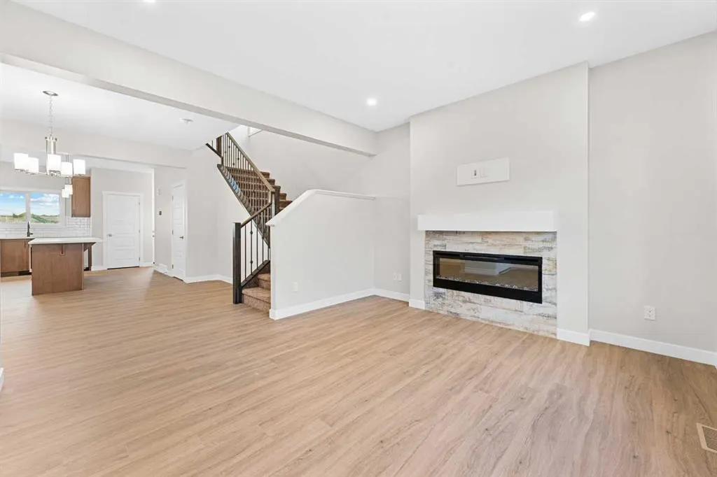 581 Baywater Manor SW