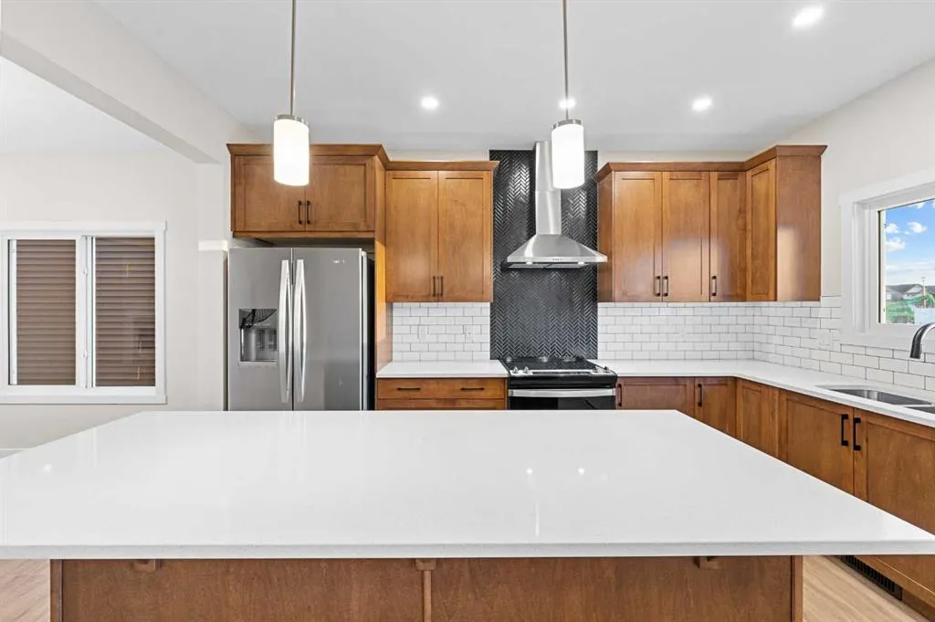 581 Baywater Manor SW