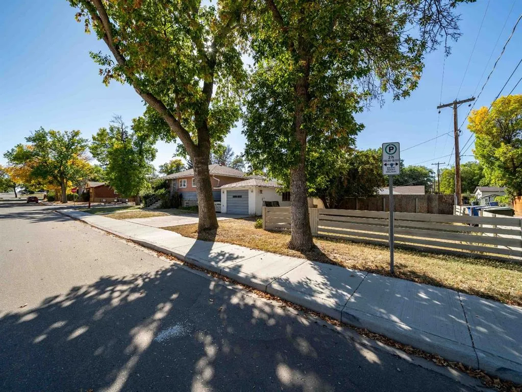 440 4 Avenue SW
