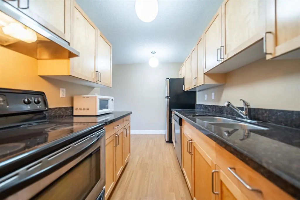 927 2 Avenue NW, #104