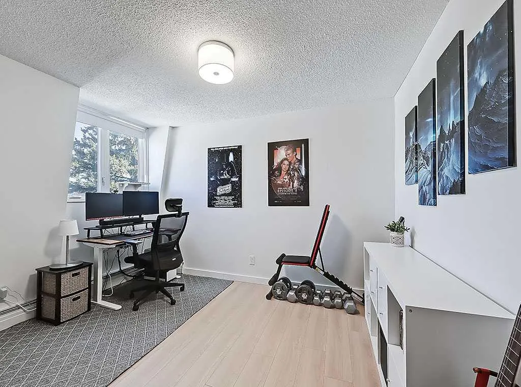 332 Cedar Crescent SW, #302