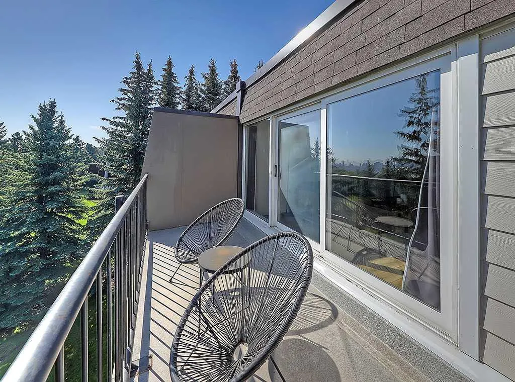 332 Cedar Crescent SW, #302