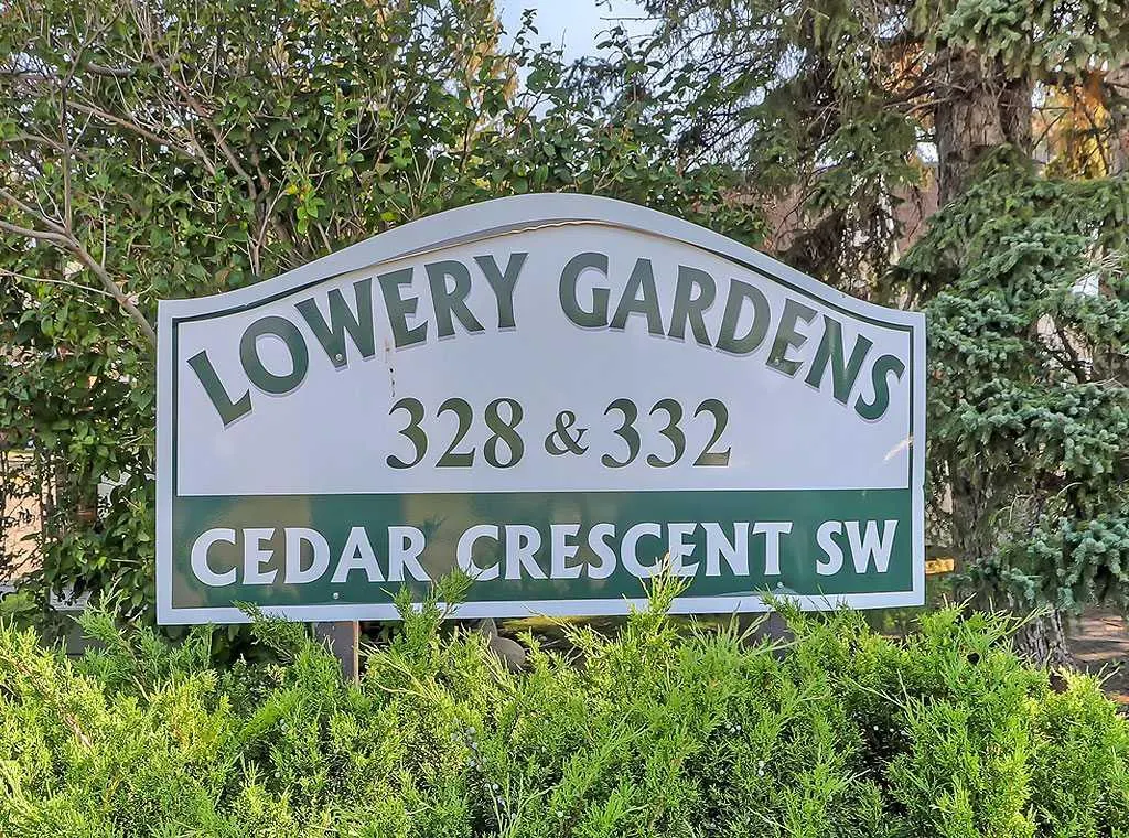 332 Cedar Crescent SW, #302