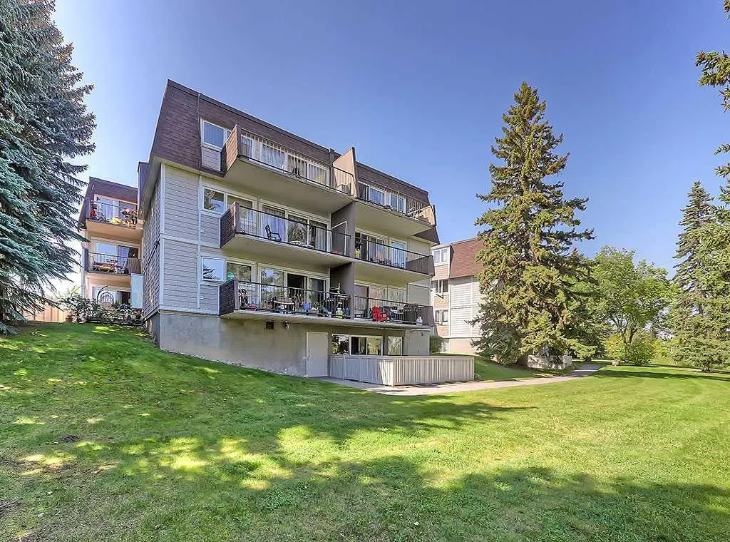 332 Cedar Crescent SW, #302