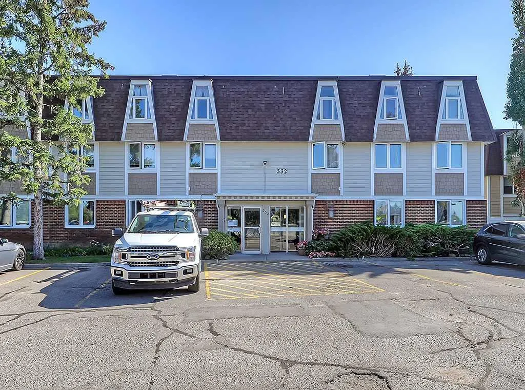 332 Cedar Crescent SW, #302