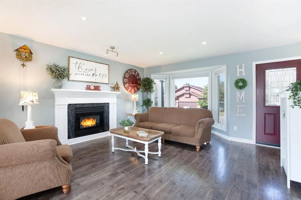126 Elizabeth Way SE