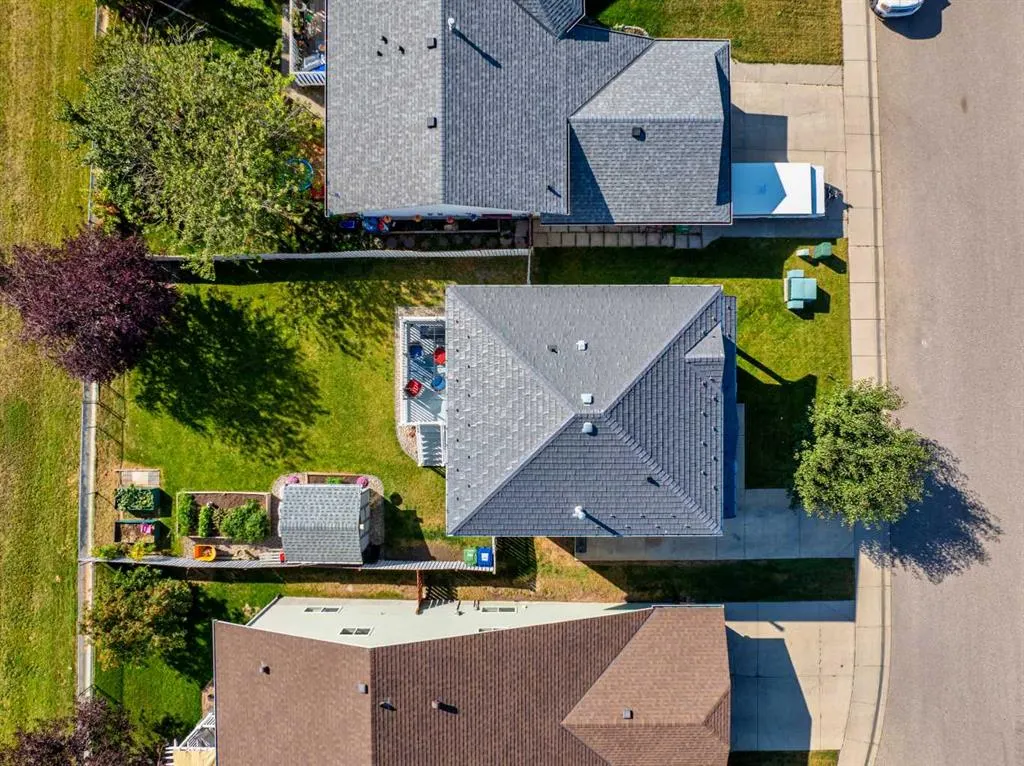 126 Elizabeth Way SE