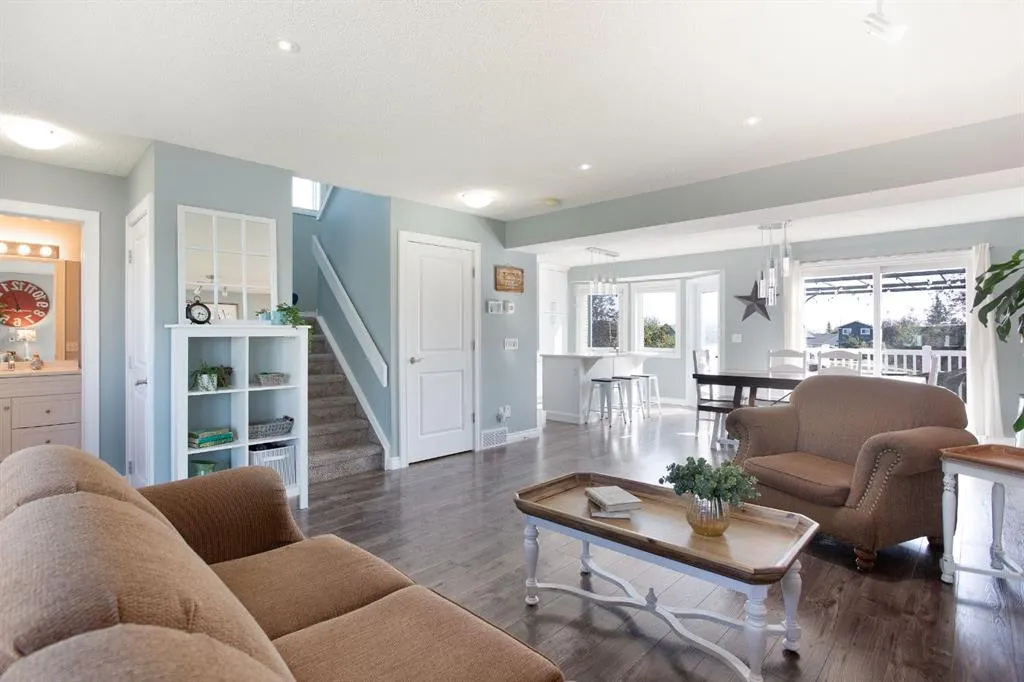 126 Elizabeth Way SE