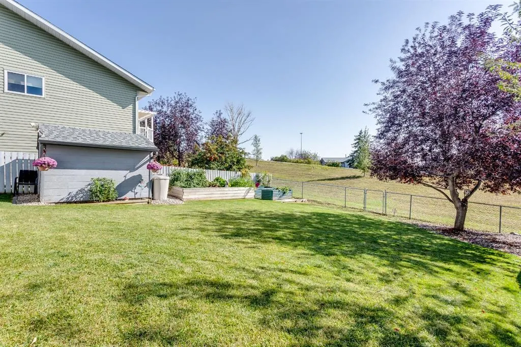 126 Elizabeth Way SE