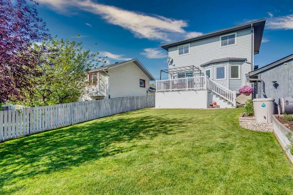 126 Elizabeth Way SE