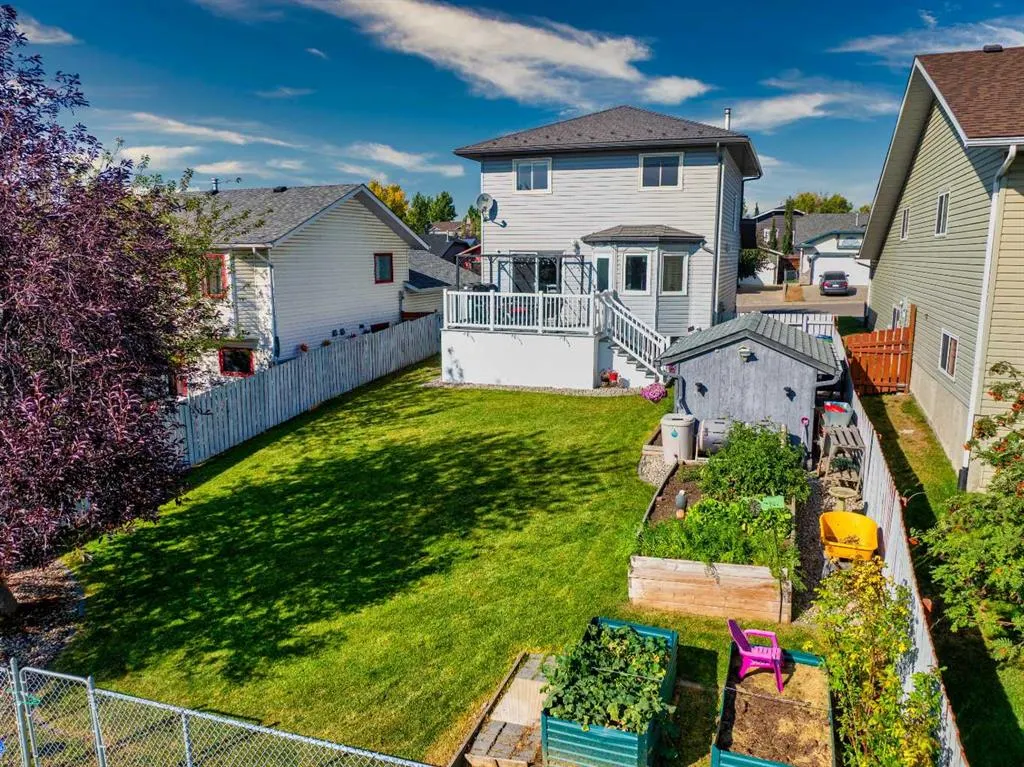 126 Elizabeth Way SE