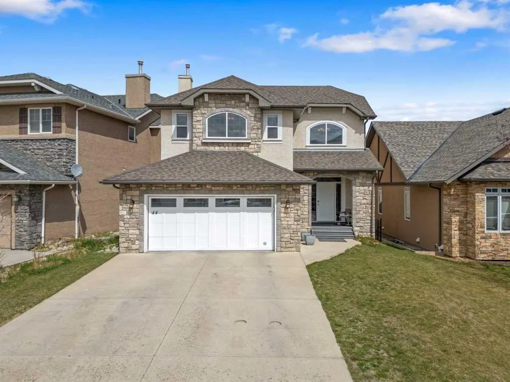 44 Sherwood Circle NW