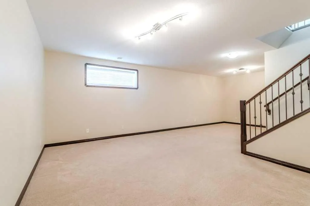 3 Vista Close