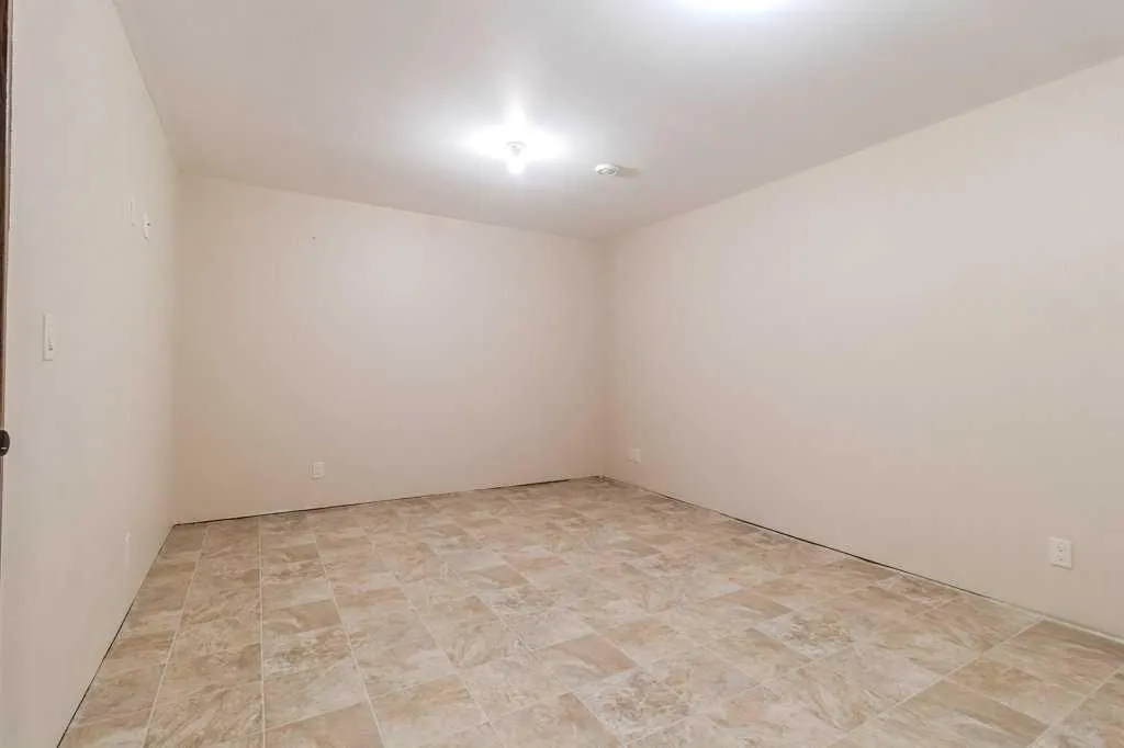 3 Vista Close
