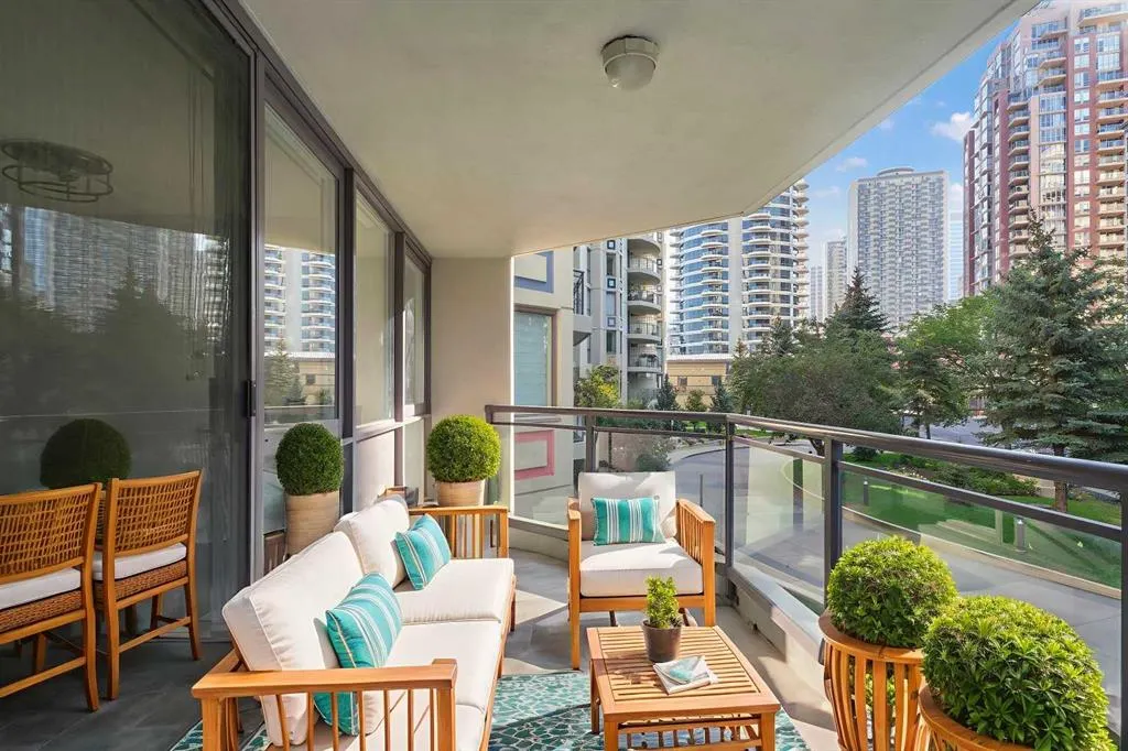 1108 6 Avenue SW, #210