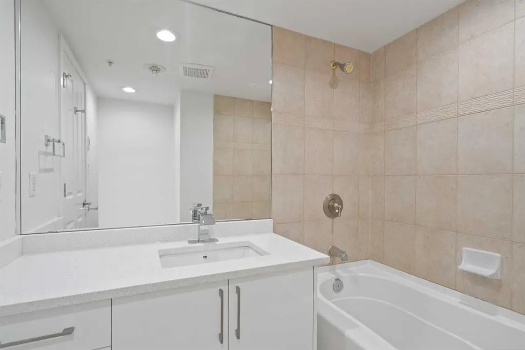 1108 6 Avenue SW, #210