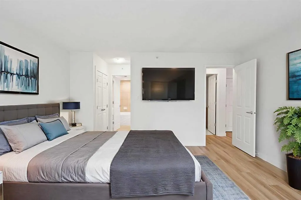 1108 6 Avenue SW, #210