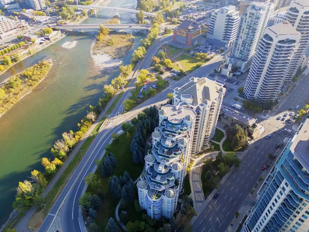 1108 6 Avenue SW, #210