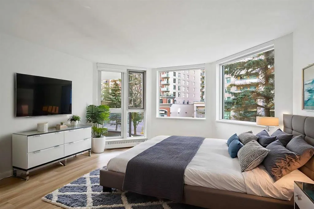 1108 6 Avenue SW, #210