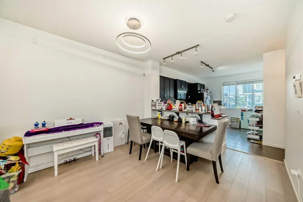 125 Panatella Way NW, #2010