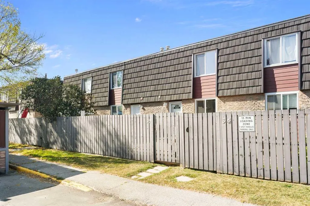 80 Galbraith Drive SW, #32