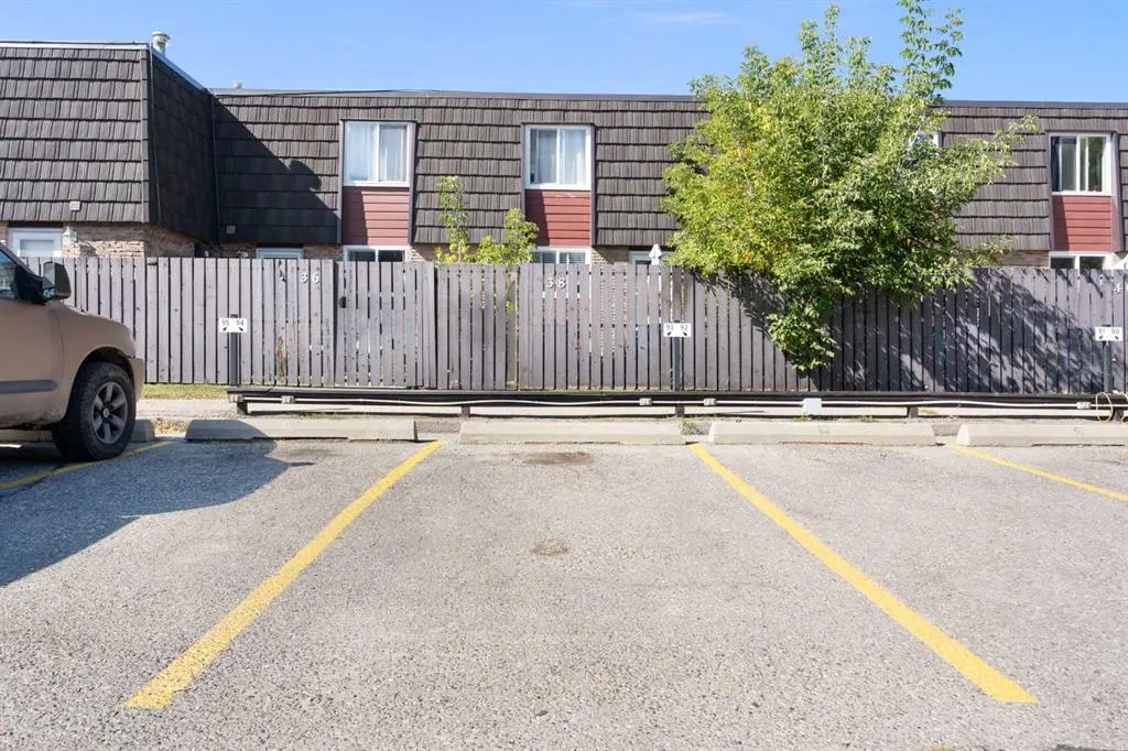 80 Galbraith Drive SW, #32