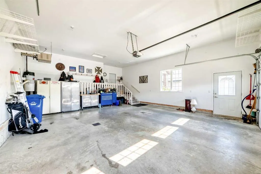 6387 Cedar Way
