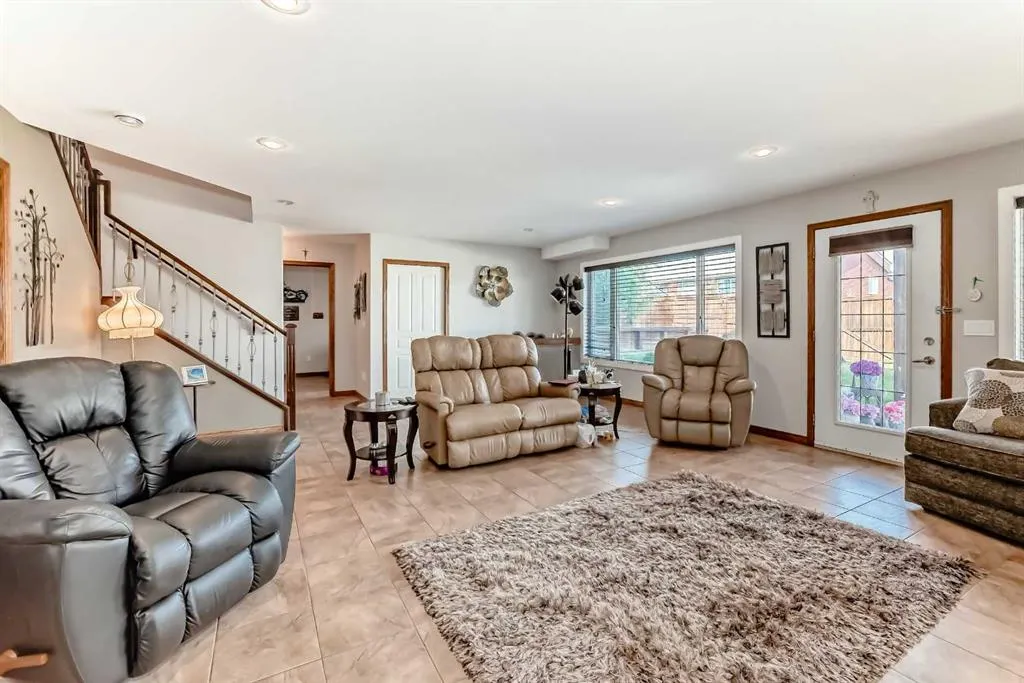 6387 Cedar Way