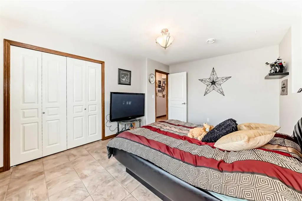 6387 Cedar Way