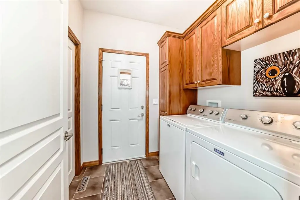 6387 Cedar Way