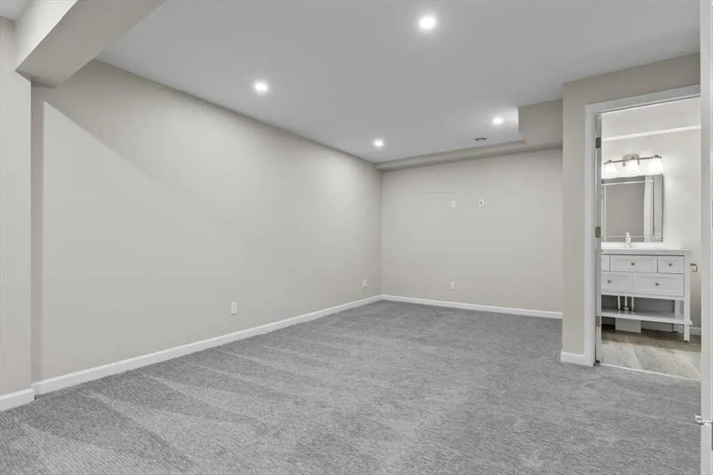 117 Chaparral Valley Drive SE