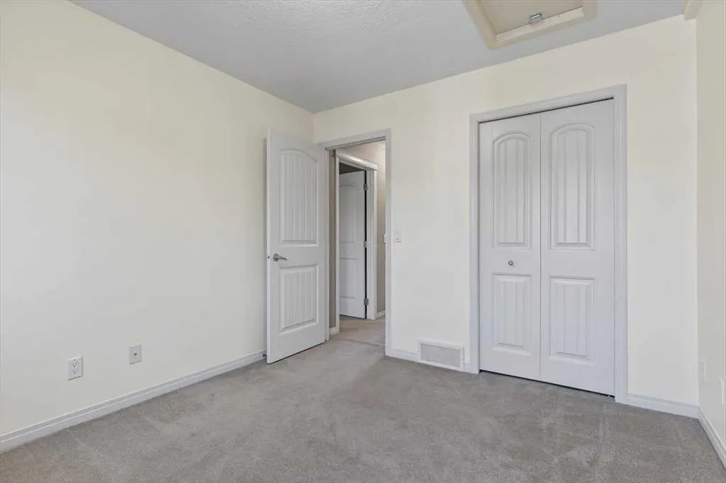 117 Chaparral Valley Drive SE