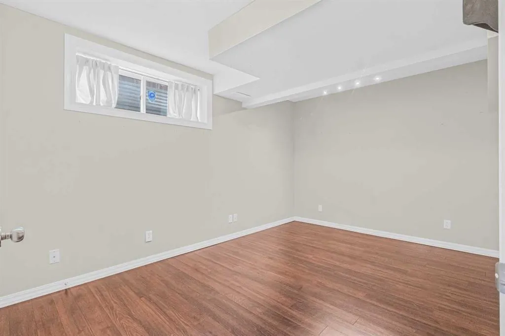 92 Hillview Drive