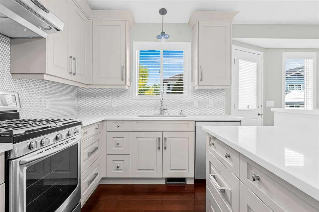 92 Hillview Drive